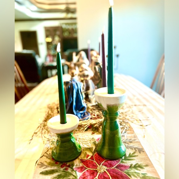 Vintage Pottery Green & White Taper Candle Holders Christmas Wedding Home Decor - Picture 3 of 9